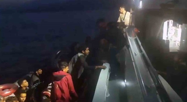 Fethiyede 17 düzensiz göçmen yakalandı