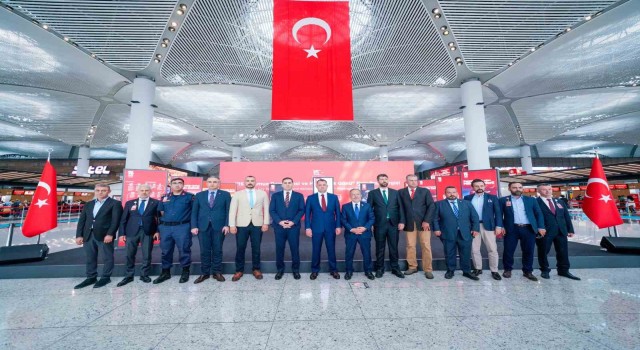 İstanbul Havalimanında 15 Temmuz temalı fotoğraf sergisi açıldı
