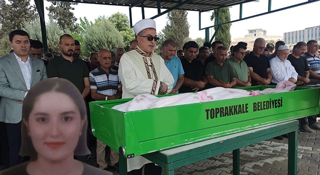 İzmir'de elektrik akımına kapılarak ölen Özge Ceren, son yolculuğuna uğurlandı