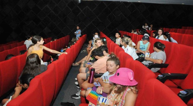 Kemerde geleceğin müzisyenleri ve yelkencileri Cinemapinkte buluştu
