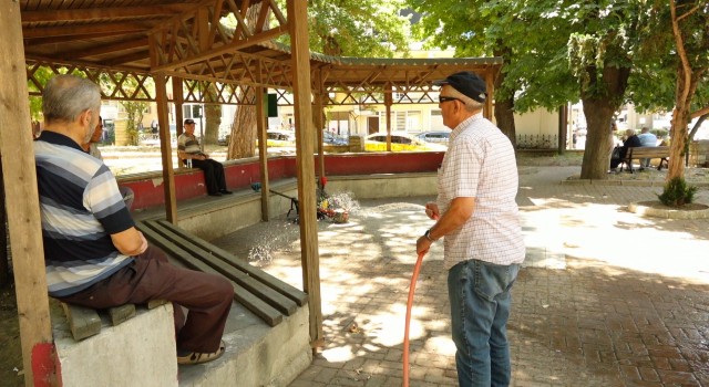 Kırklarelinde termometreler 42 dereceyi gösterdi