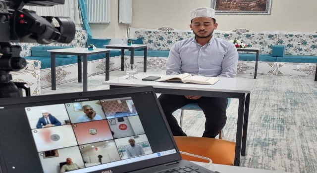 Kuran-ı Kerimi Güzel Okuma Yarışması bölge birincisi Bayburttan