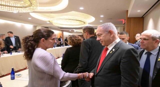Netanyahu, ABD'de rehine aileleriyle görüştü