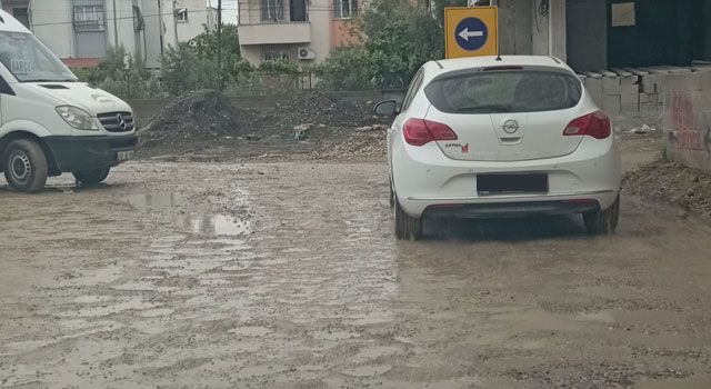 Osmaniyeliler Geçici Güzergahın Asfaltlanmasını İstiyor