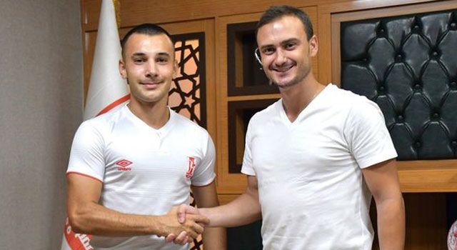Osmaniyespor FK’lı Futbolcu Dede, Takımdan Ayrıldı