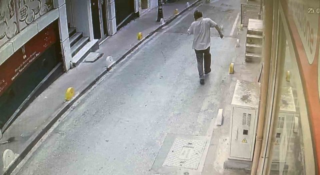 Pompalı tüfekle yaşanan dehşet anları kamerada