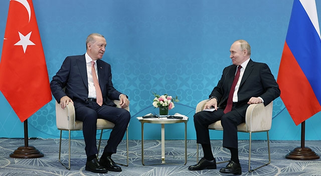 Putin: “Dünyadaki tüm zorluklara rağmen Rusya-Türkiye arasındaki ilişkiler ilerliyor”