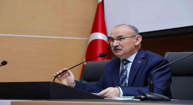 Sakaryadaki düzenli göçmen sayısını Vali Karadeniz açıkladı: 35 bin 134