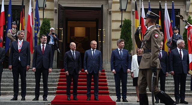 Scholz: Putin, Avrupa’da barışı bozdu ve güvenliğimizi tehdit ediyor