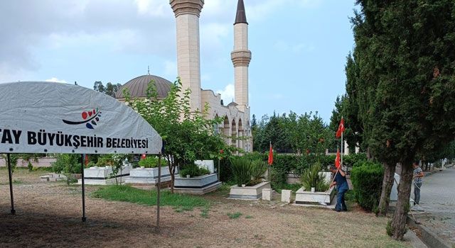 Şehitlikler 15 Temmuz İçin Temizlendi