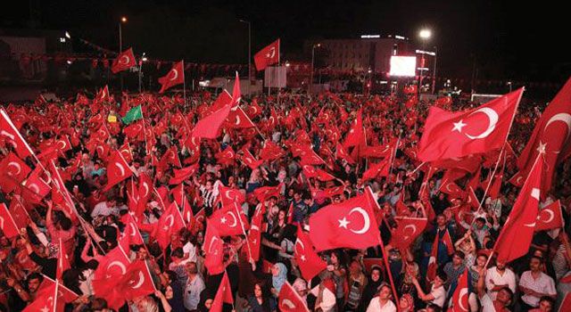 Siyasilerden 15 Temmuz Demokrasi ve Milli Birlik Günü Mesajları