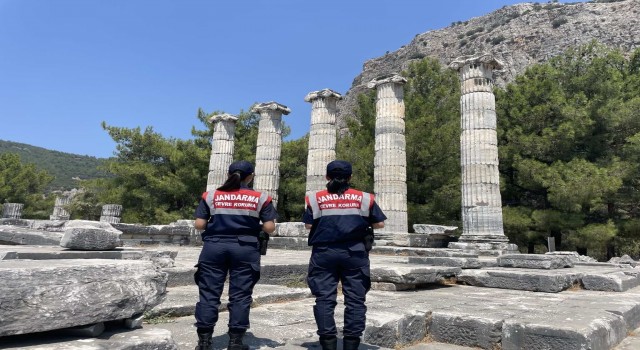 Sökede jandarma ekipleri vatandaşları bilgilendirdi