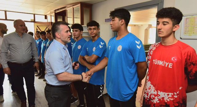 Sporcu Yetiştirme Dairesi Başkanı Çebi'den Sporcu Ziyaretleri