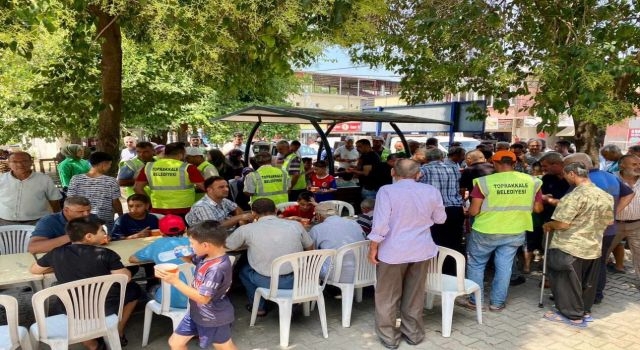 Toprakkale'de Aşure Etkinliği Renkli Görüntülere Sahne Oldu