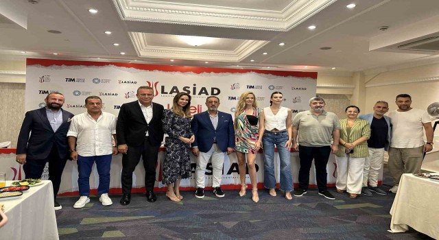 Ünlü modeller Lalelide boy gösterecek