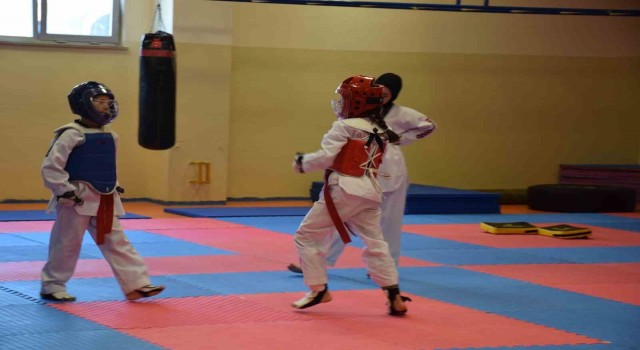 25 branşta 20 bin öğrenci sporla buluşuyor