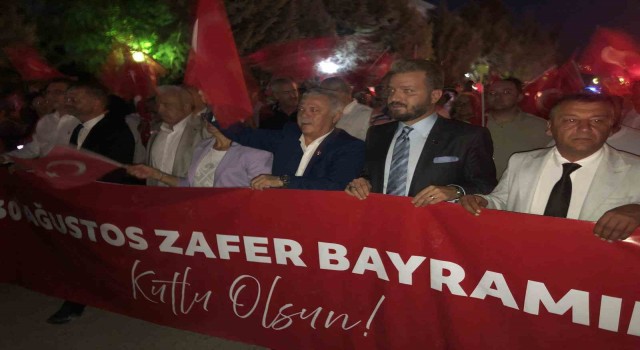 30 Ağustos Zafer Mahallesinde ‘Zafer Bayramı coşkuyla kutlandı