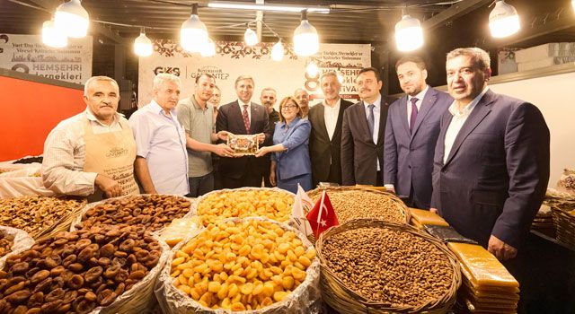 8. Hemşehri Dernekleri Festivali Gaziantep'te Coşkuyla Başladı