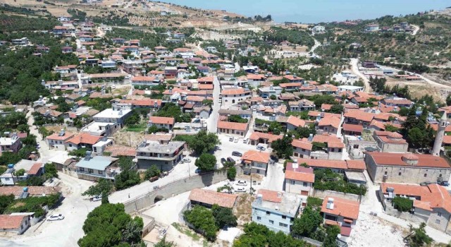 800 kişinin yaşadığı mahallenin nüfusu, depremle birlikte 10 kat arttı