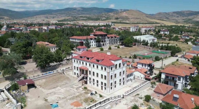 ABDlilerin inşa ettiği 160 yıllık Kızlar Mektebi kütüphane oluyor