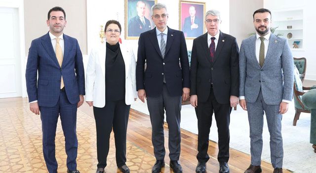 AK Parti Heyetinden Sağlık Bakanı Memişoğlu’na Ziyaret