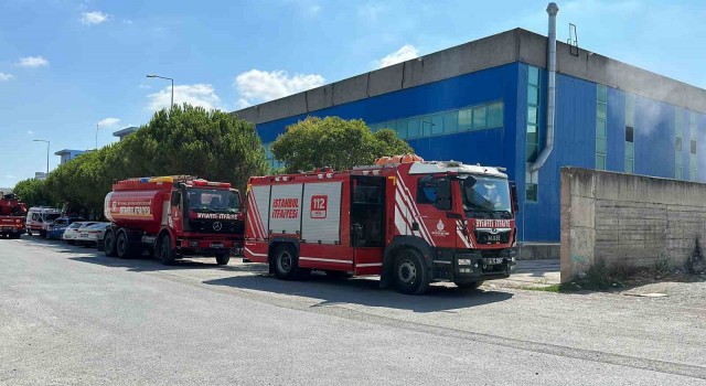 Arnavutköyde kimya fabrikasında korkutan yangın