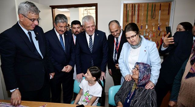 Bakan Memişoğlu, Sağlık Tesislerini Ziyaret Etti