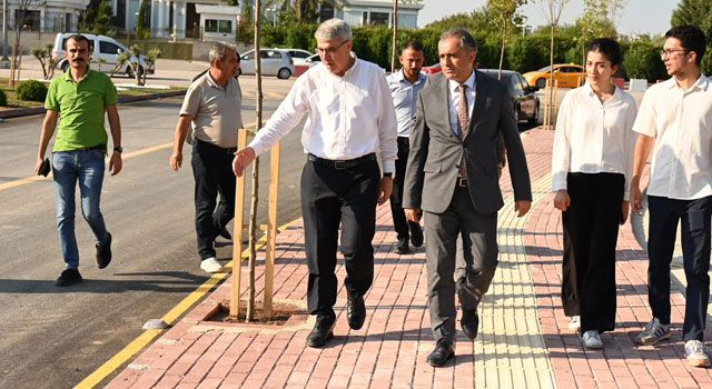 Başkan Çenet ve Vekil Gülsoy, Vali Konağı Bulvarı’nda İncelemelerde Bulundu