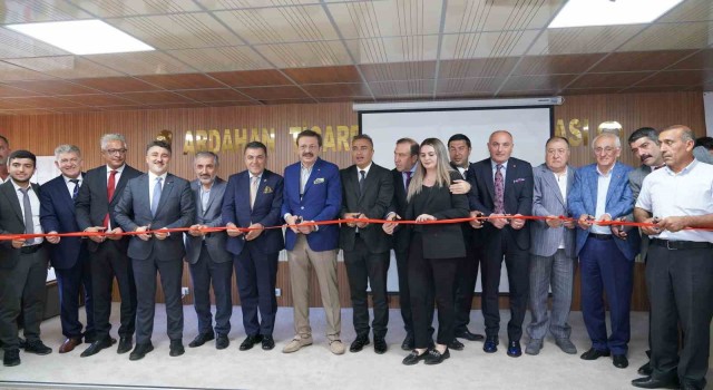 Başkan Özakalın, bölge odalar koordinatörü olarak Rifat Hisarcıklıoğlunun Ardahan programına katıldı