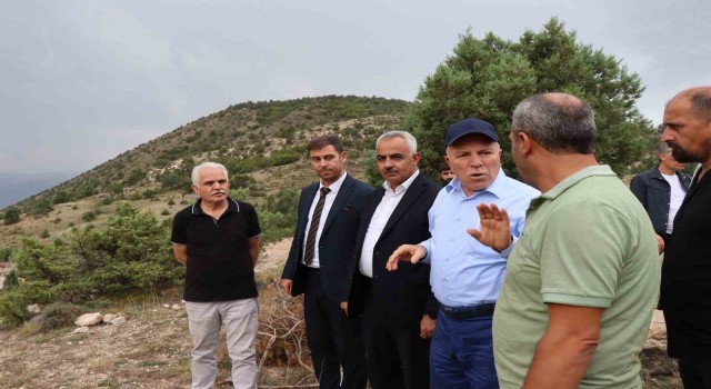 Başkan Sekmen, Oltuda yapımı devam eden göletlerde incelemelerde bulundu