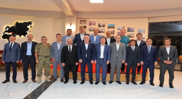 Bayburt İl Jandarma Komutanı Övete, İl Emniyet Müdürü Uzuna ve Polis Okulu Müdürü Günele veda edildi
