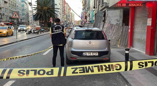 Bayrampaşada 4. kattan düşen otizmli genç ağır yaralandı