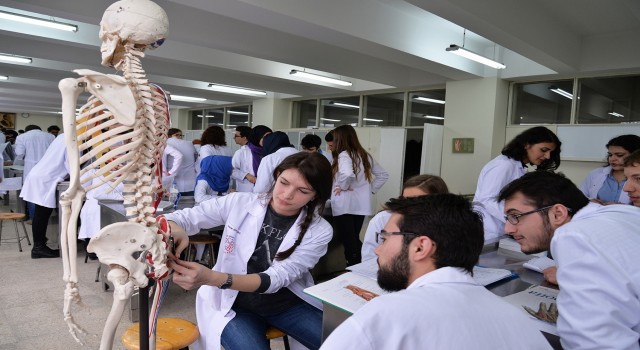 BUÜye 81 ilden öğrenci geldi
