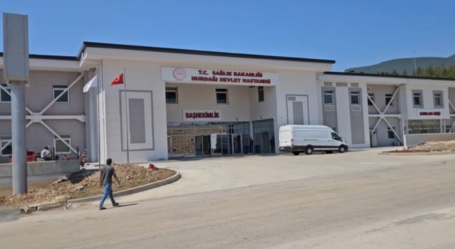 Çelik konstrüksiyonlu Nurdağı Devlet Hastanesi hasta kabulüne başladı