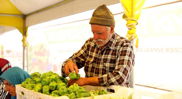 Çiftçiler Ürünlerini Doğrudan Tüketiciyle Buluşturuyor