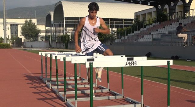 Depremzede Sporcu Timur Er, Türkiye Rekorunu Kırdı