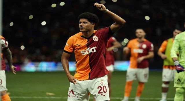 Gabriel Sara, Championshipte en iyi 11e seçildi
