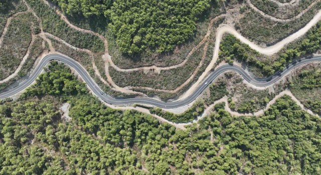 Hatayda 7,5 kilometrelik yol 35 günde tamamlandı