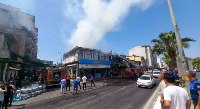 İncirliovadaki yangın korkuttu