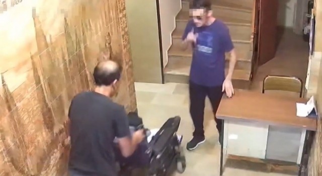 İzmirde engelli vatandaşın akülü sandalyesini çalan vicdansızlar yakalandı