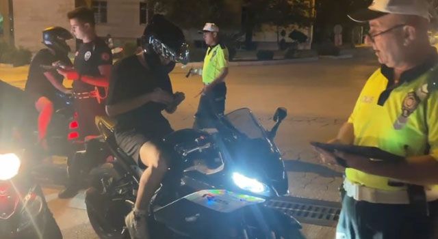 Osmaniye'de Emniyet Kemeri, Kask ve Alkol Kontrolleri Yapıldı