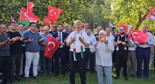 Osmaniye’de İsmail Haniye İçin Dua Edildi
