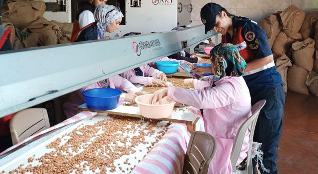 Osmaniye'de Kadına Şiddete Karşı Bilgilendirme Yapıldı
