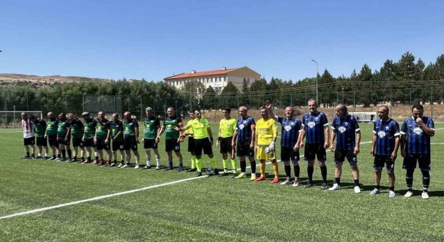 Özvatanda 4lü futbol turnuvası