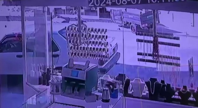 Pendikte 6 kişinin yaralandığı İETT otobüsü kazasının görüntüleri ortaya çıktı