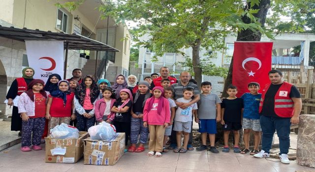 Türk Kızılayı Düziçi Şubesi'nden Kuran Kursu Öğrencilerine Hediye