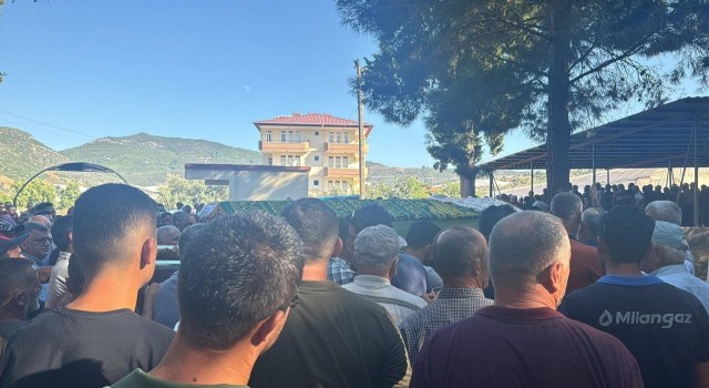 Uçuruma yuvarlanan safari cipinde hayatını kaybeden anne toprağa verildi
