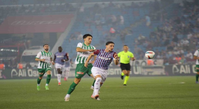 UEFA Konferans Ligi: Trabzonspor: 0 - St. Gallen: 1 (İlk yarı)