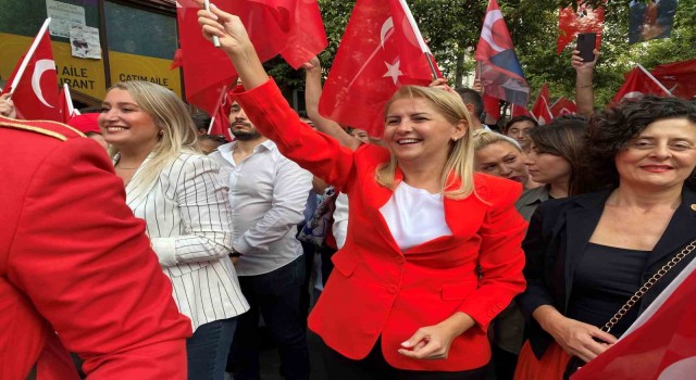 Zafer Bayramının 102. yıl dönümü Bakırköyde coşkuyla kutlandı