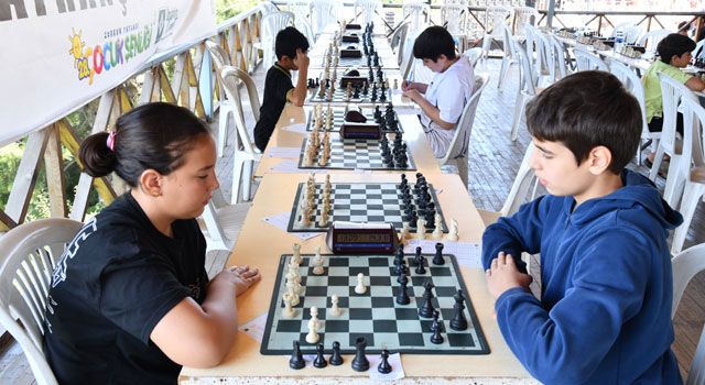 Zorkun Yaylası Çocuk Şenliği'nde Satranç Heyecanı